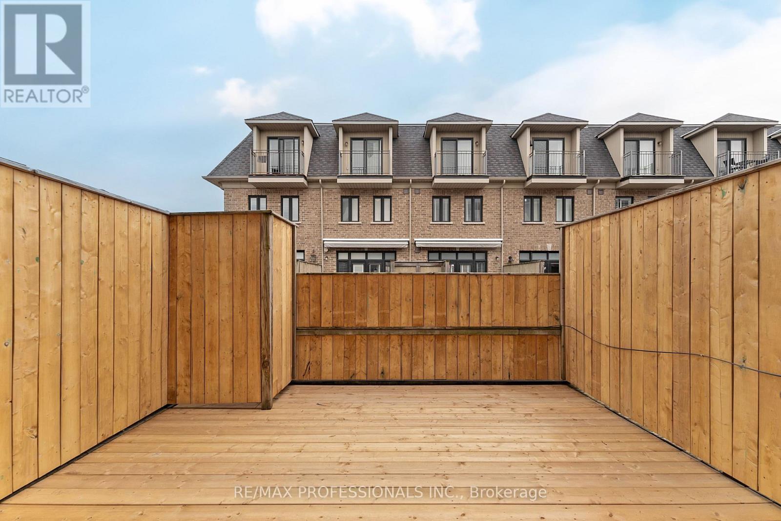 819b Oxford Street, Toronto, Ontario  M8Z 0B3 - Photo 27 - W13031606