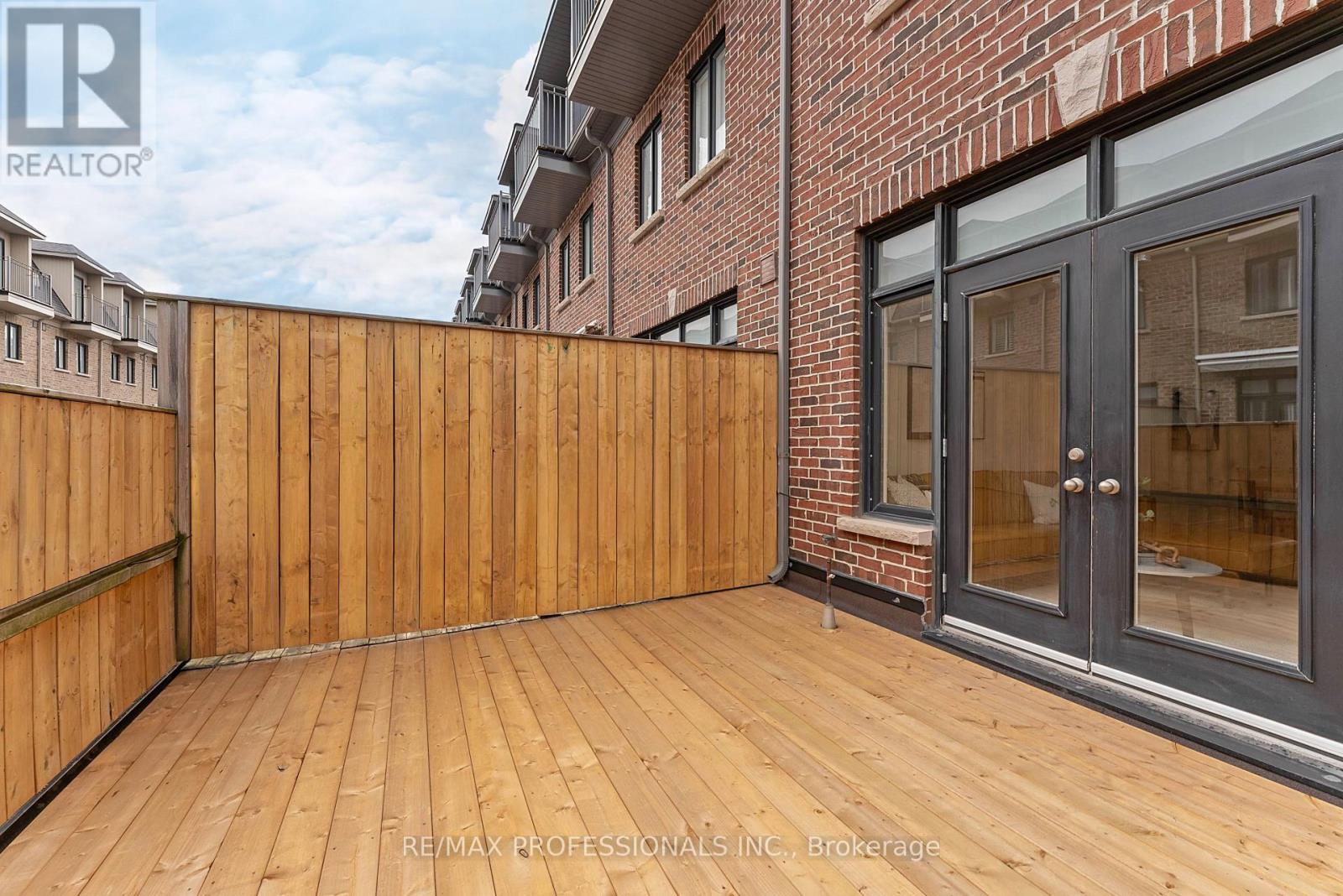 819b Oxford Street, Toronto, Ontario  M8Z 0B3 - Photo 29 - W13031606