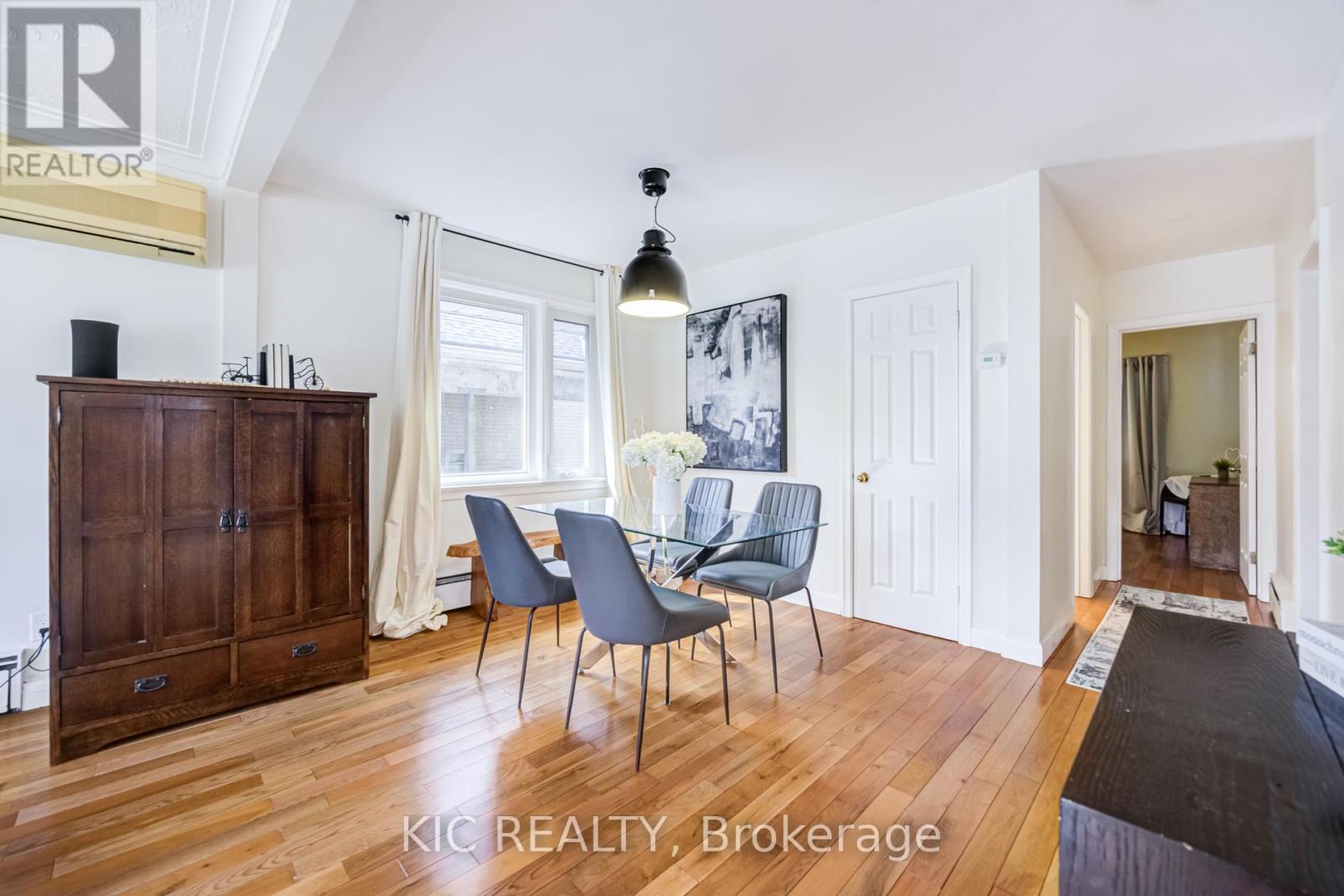 58 Coe Hill Drive, Toronto, Ontario  M6S 3C8 - Photo 13 - W13031700