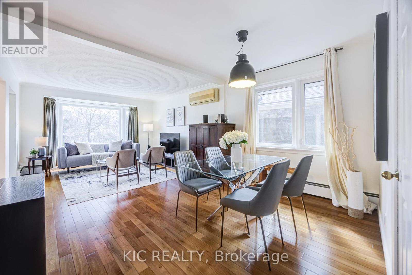 58 Coe Hill Drive, Toronto, Ontario  M6S 3C8 - Photo 14 - W13031700