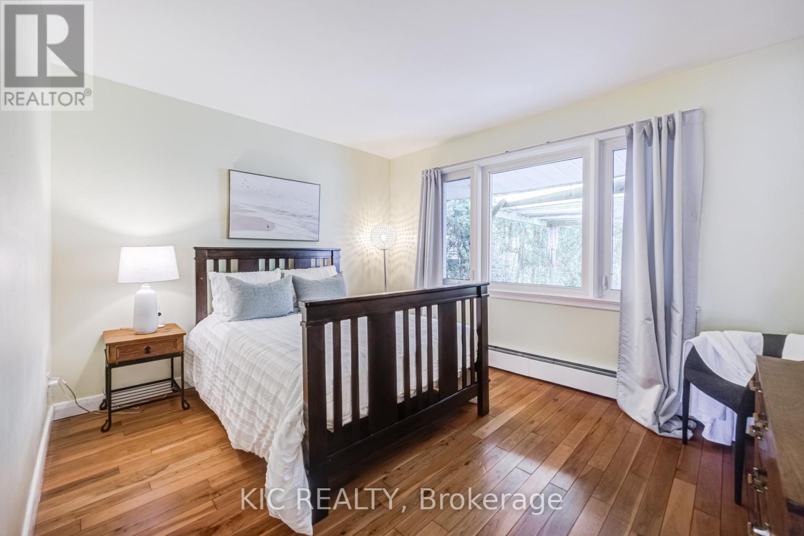 58 Coe Hill Drive, Toronto, Ontario  M6S 3C8 - Photo 18 - W13031700