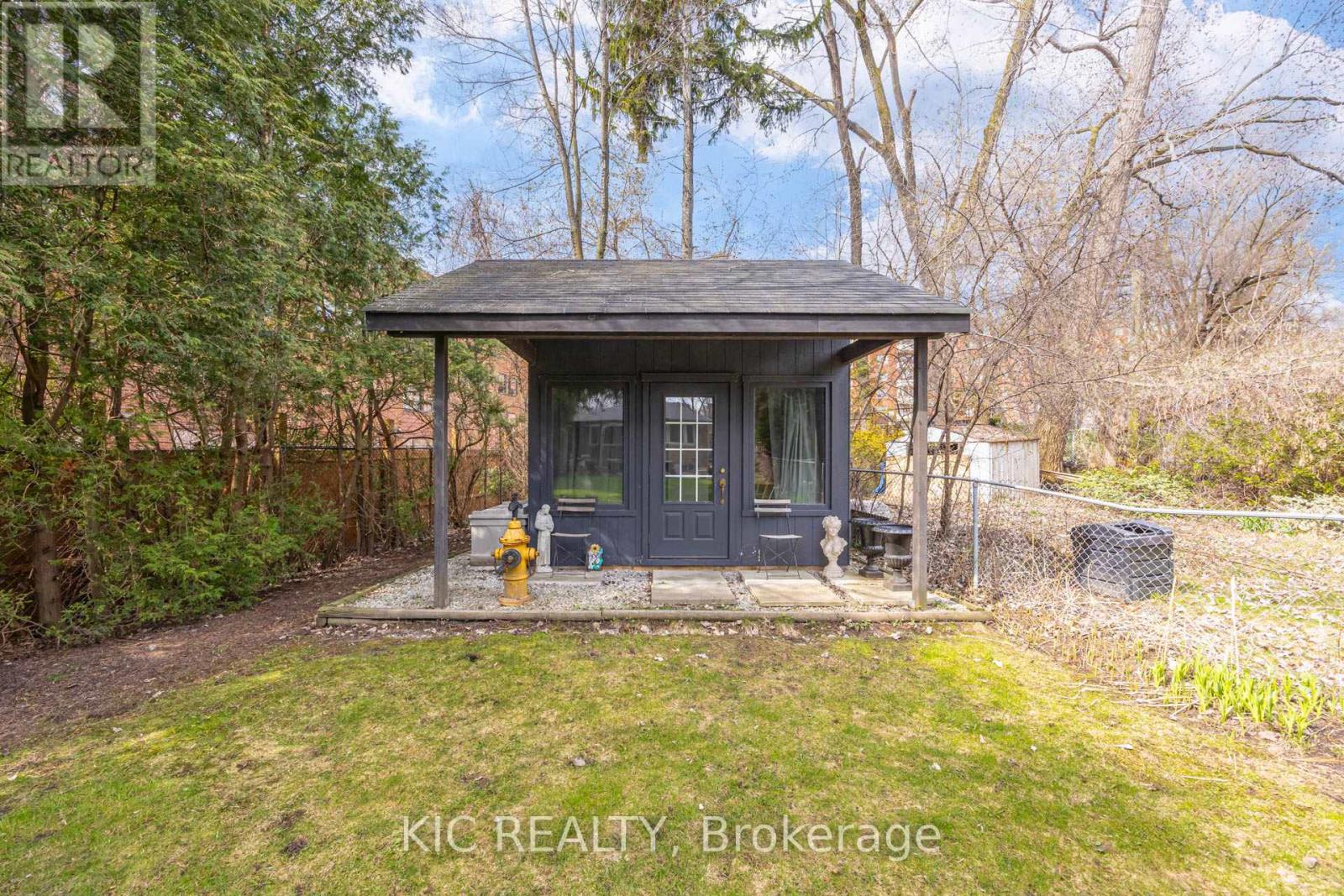 58 Coe Hill Drive, Toronto, Ontario  M6S 3C8 - Photo 40 - W13031700