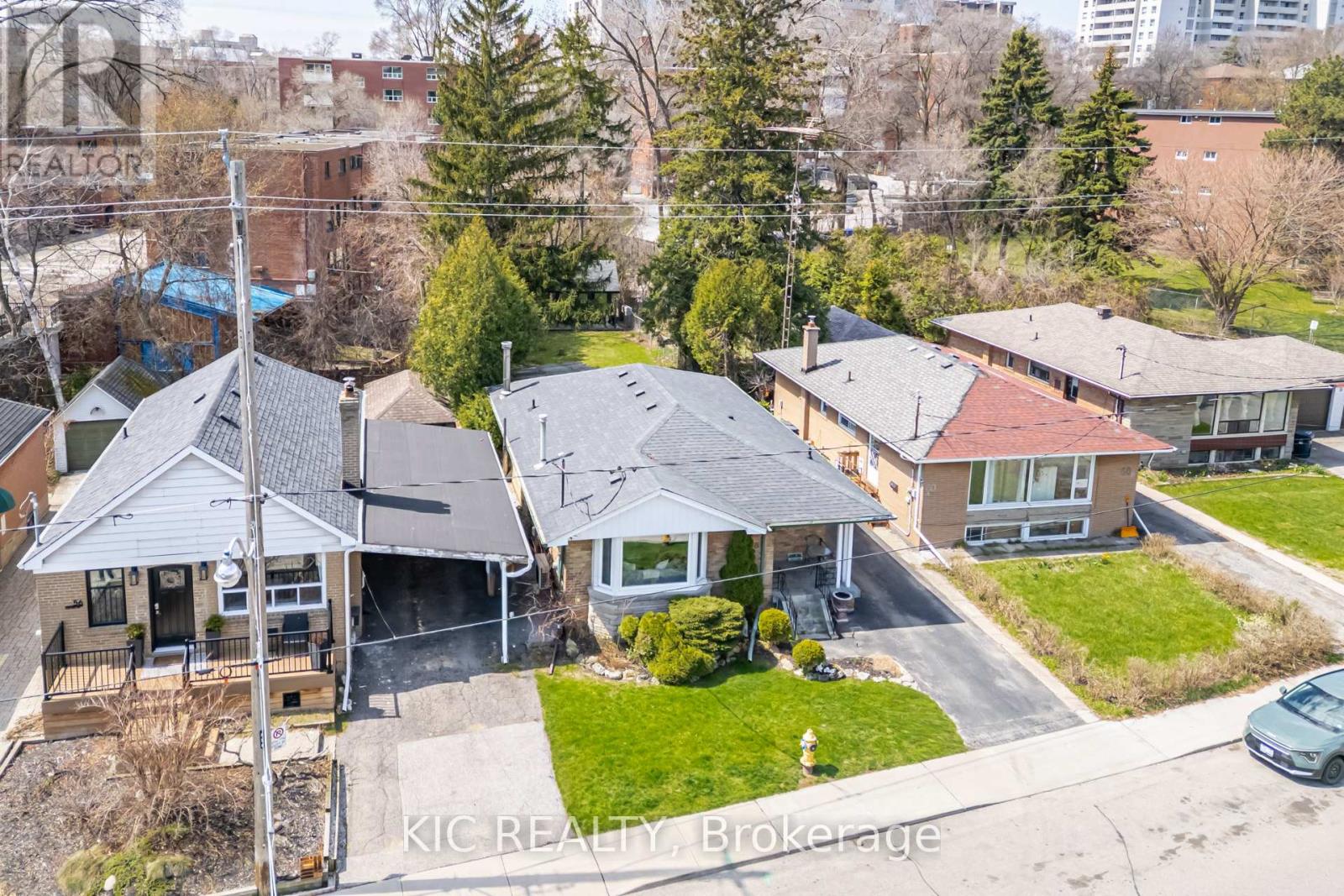 58 Coe Hill Drive, Toronto, Ontario  M6S 3C8 - Photo 43 - W13031700