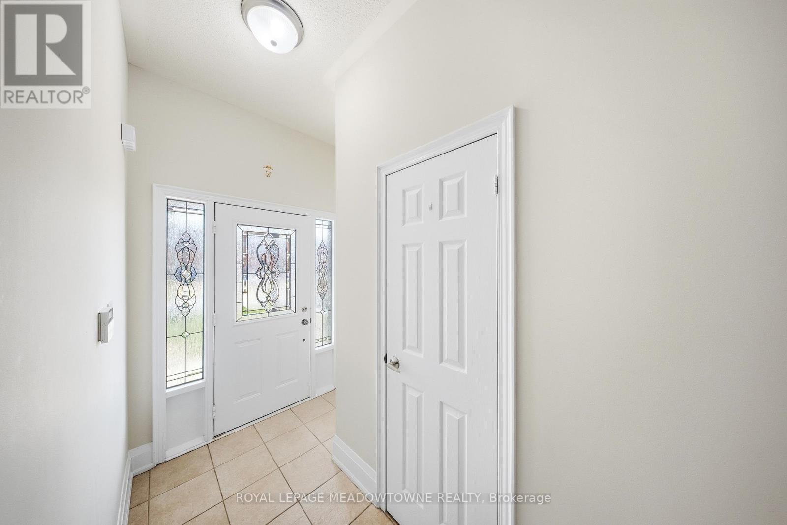 14 Eagleview Way, Halton Hills, Ontario  L7G 6N3 - Photo 10 - W13031708