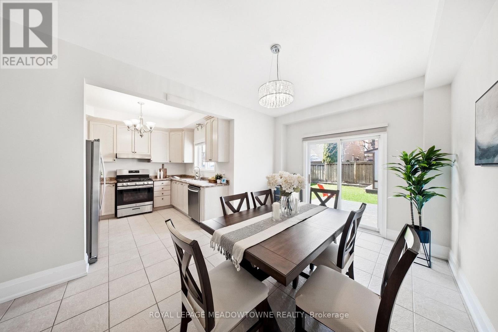 14 Eagleview Way, Halton Hills, Ontario  L7G 6N3 - Photo 17 - W13031708