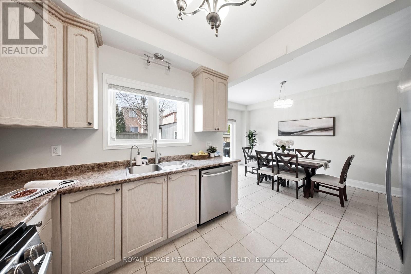 14 Eagleview Way, Halton Hills, Ontario  L7G 6N3 - Photo 20 - W13031708