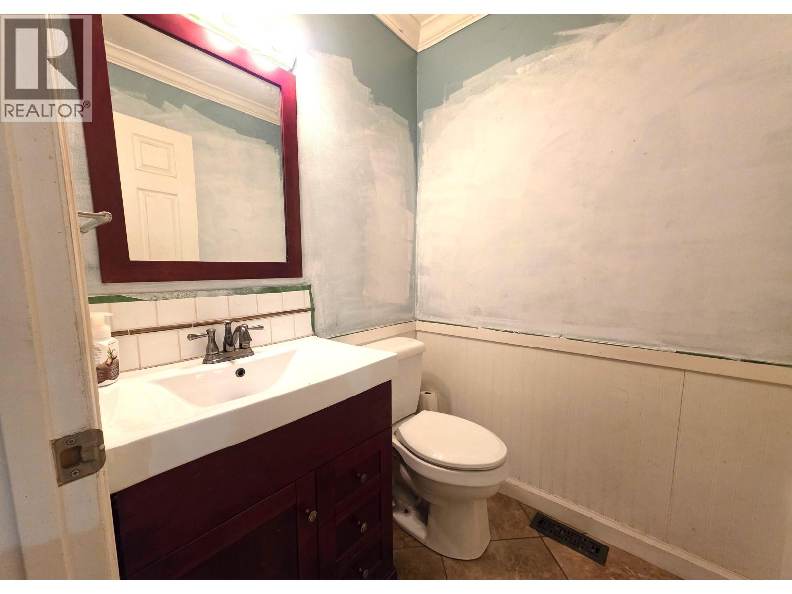 12033 206b Street, Maple Ridge, British Columbia  V2X 9T8 - Photo 23 - R3114428