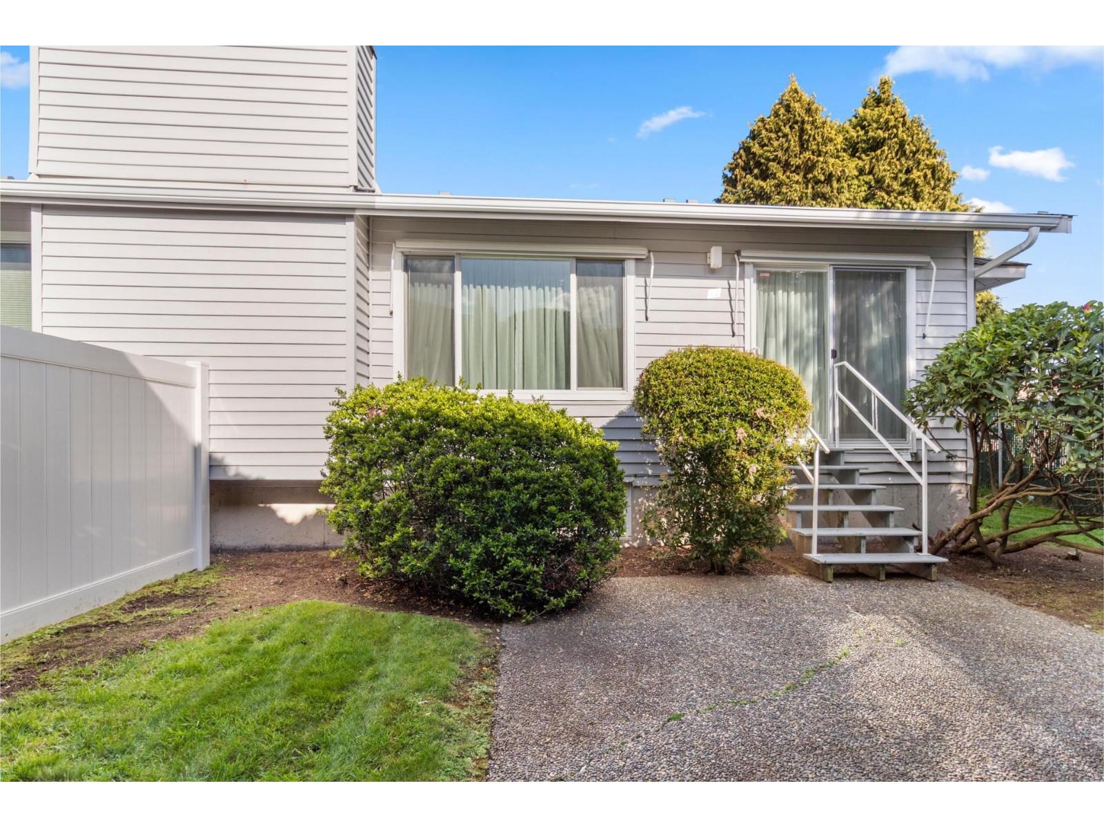 48 2989 Trafalgar Street, Abbotsford, British Columbia  V2S 7X9 - Photo 5 - R3114684