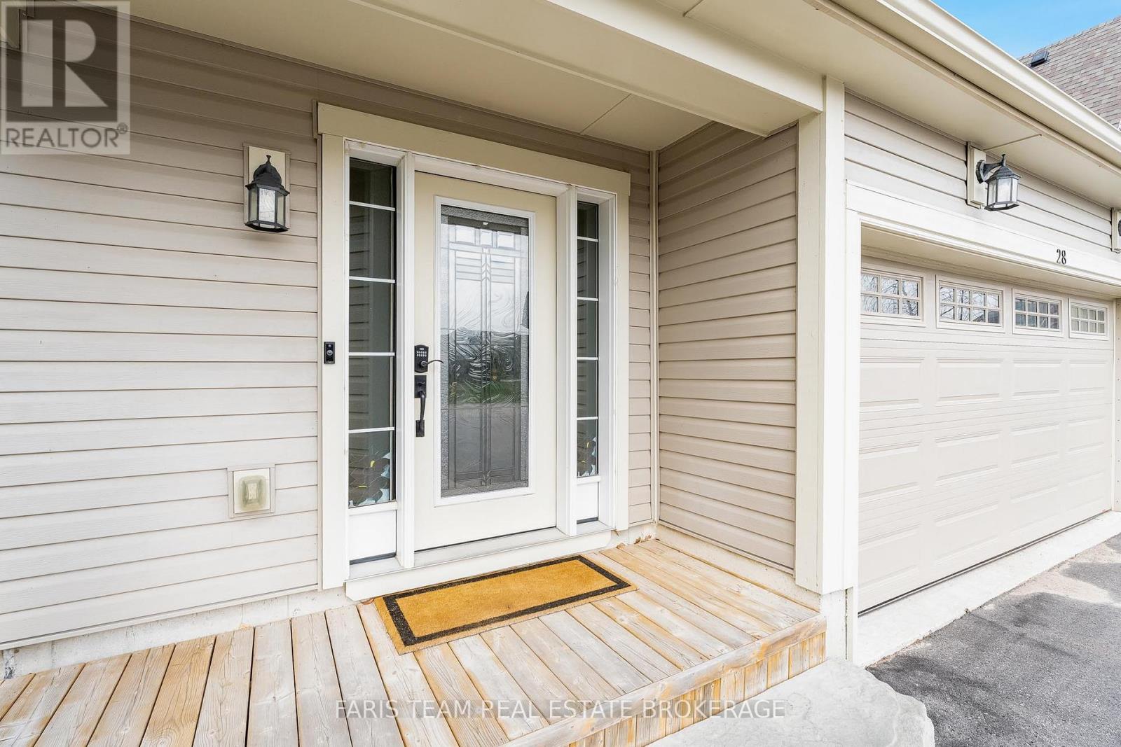 28 Masters Crescent, Georgian Bay (Baxter), Ontario  L0K 1S0 - Photo 3 - X13031596