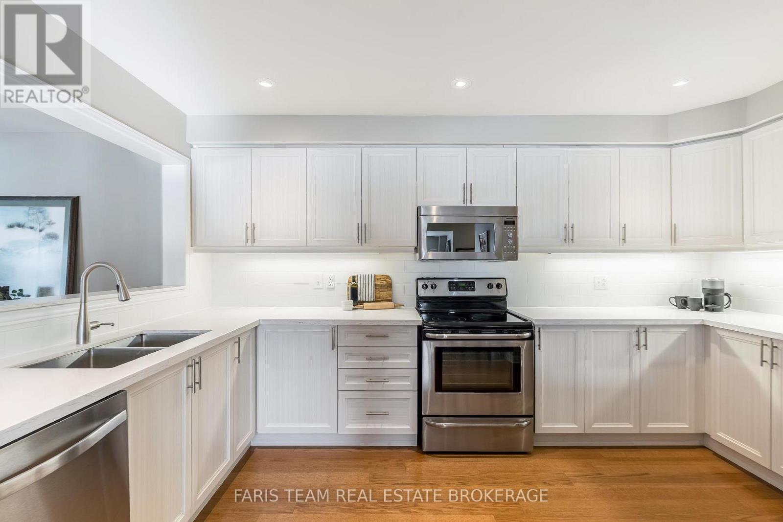 28 Masters Crescent, Georgian Bay (Baxter), Ontario  L0K 1S0 - Photo 6 - X13031596