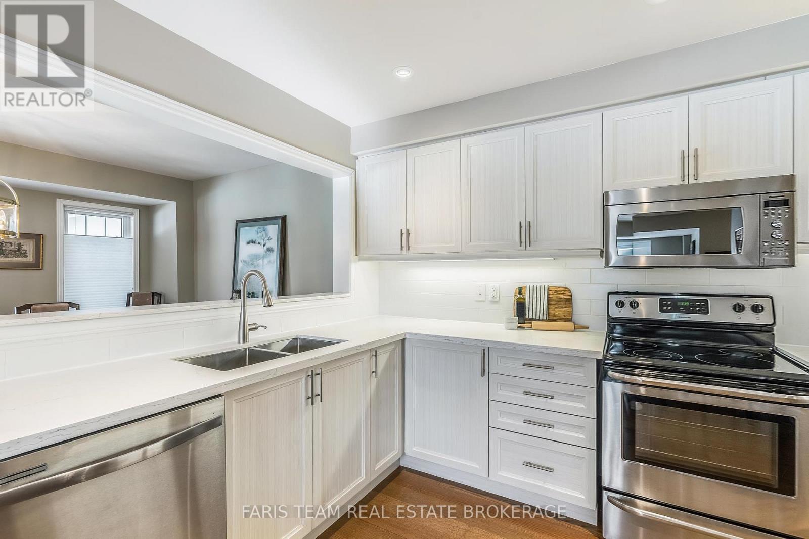 28 Masters Crescent, Georgian Bay (Baxter), Ontario  L0K 1S0 - Photo 8 - X13031596