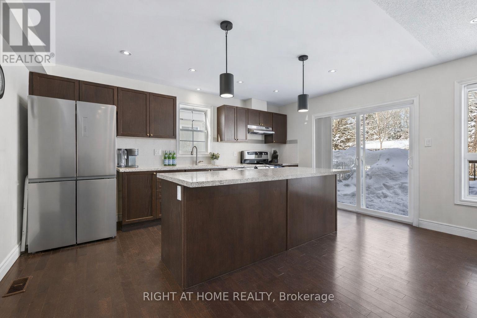 102 Fieldstream Chase, Bracebridge, Ontario  P1L 0A7 - Photo 5 - X13031672