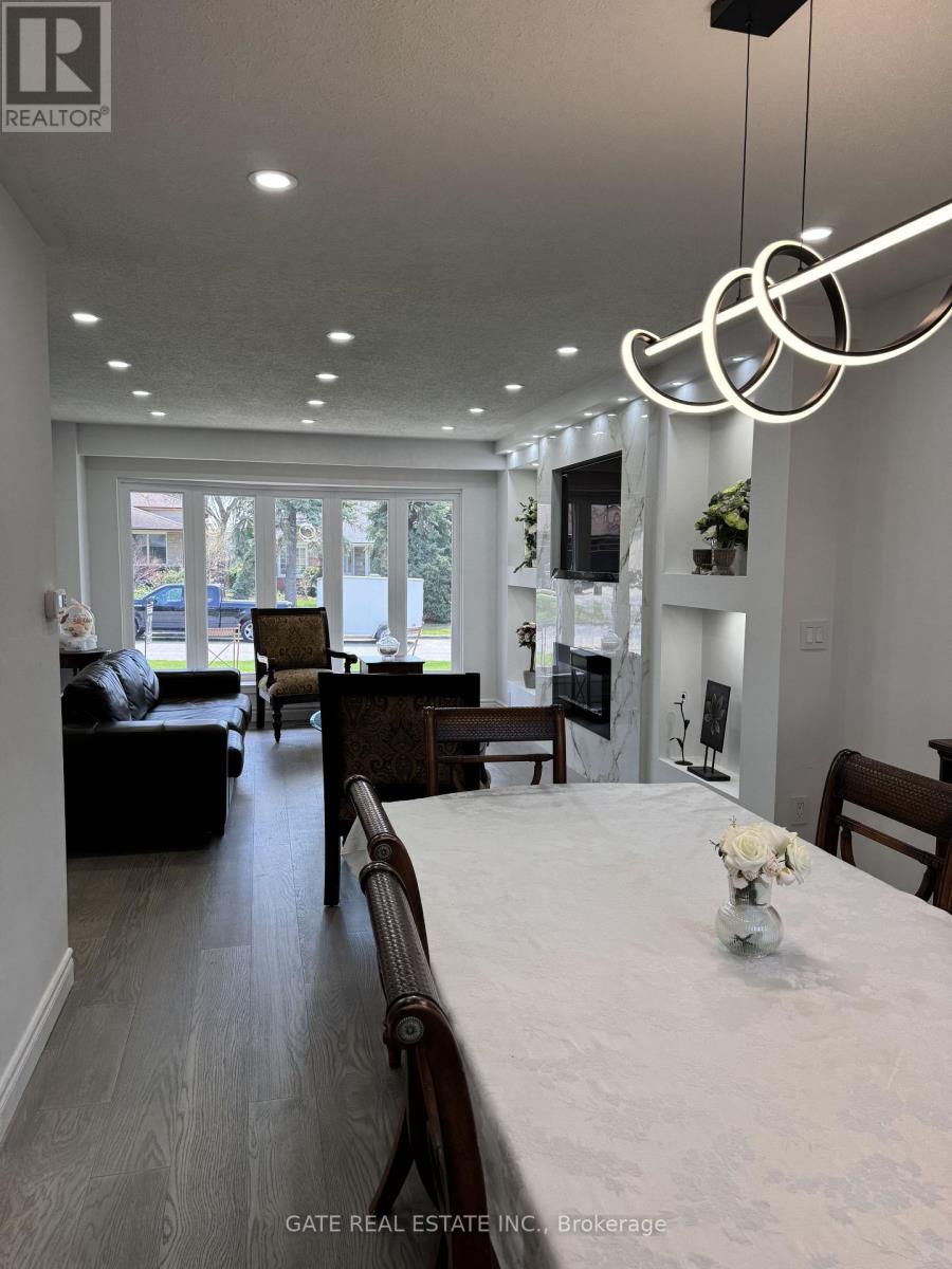 10 Thorny Brae Drive, Markham, Ontario  L3T 3G4 - Photo 7 - N13023082