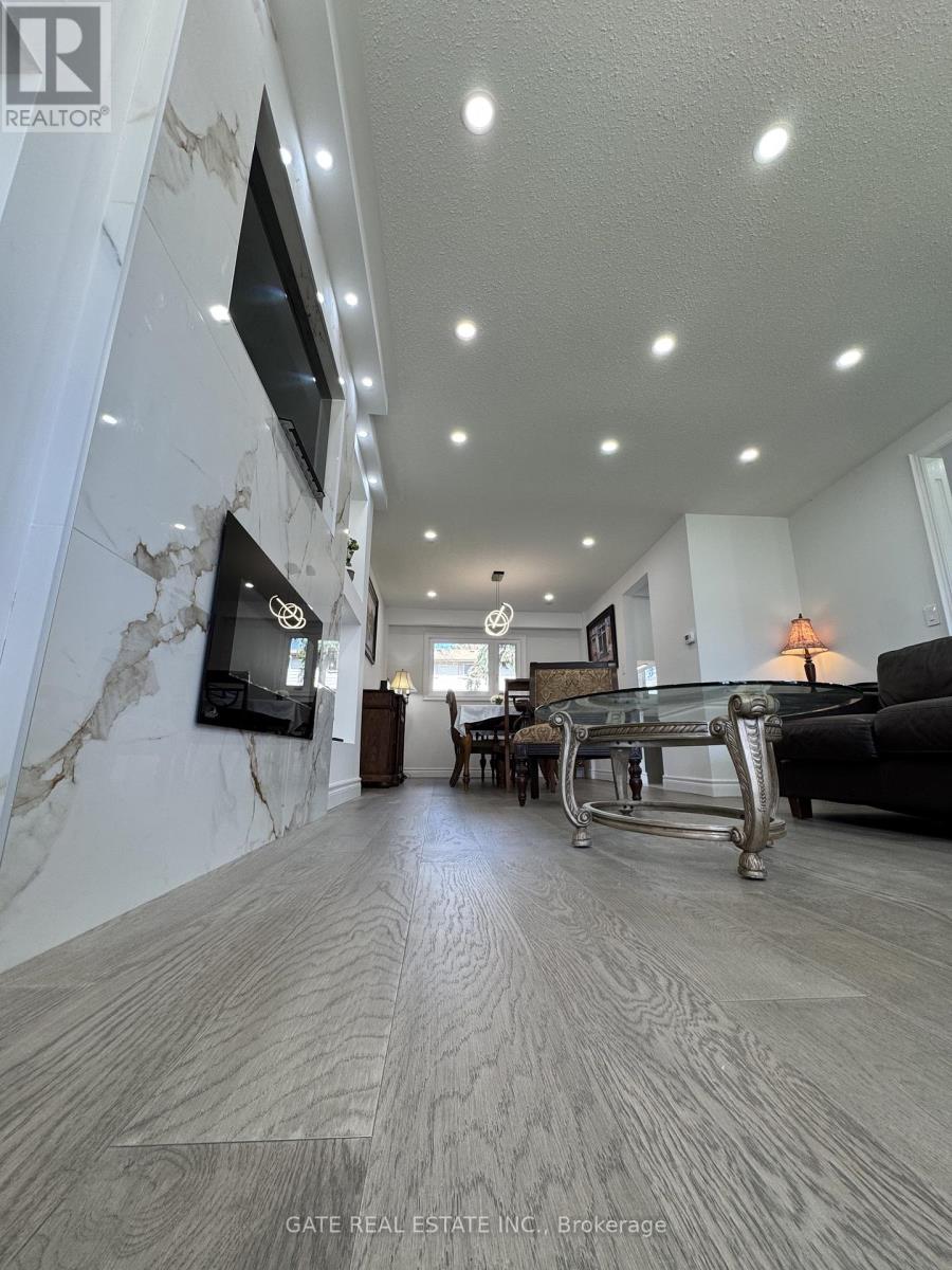 10 Thorny Brae Drive, Markham, Ontario  L3T 3G4 - Photo 10 - N13023082