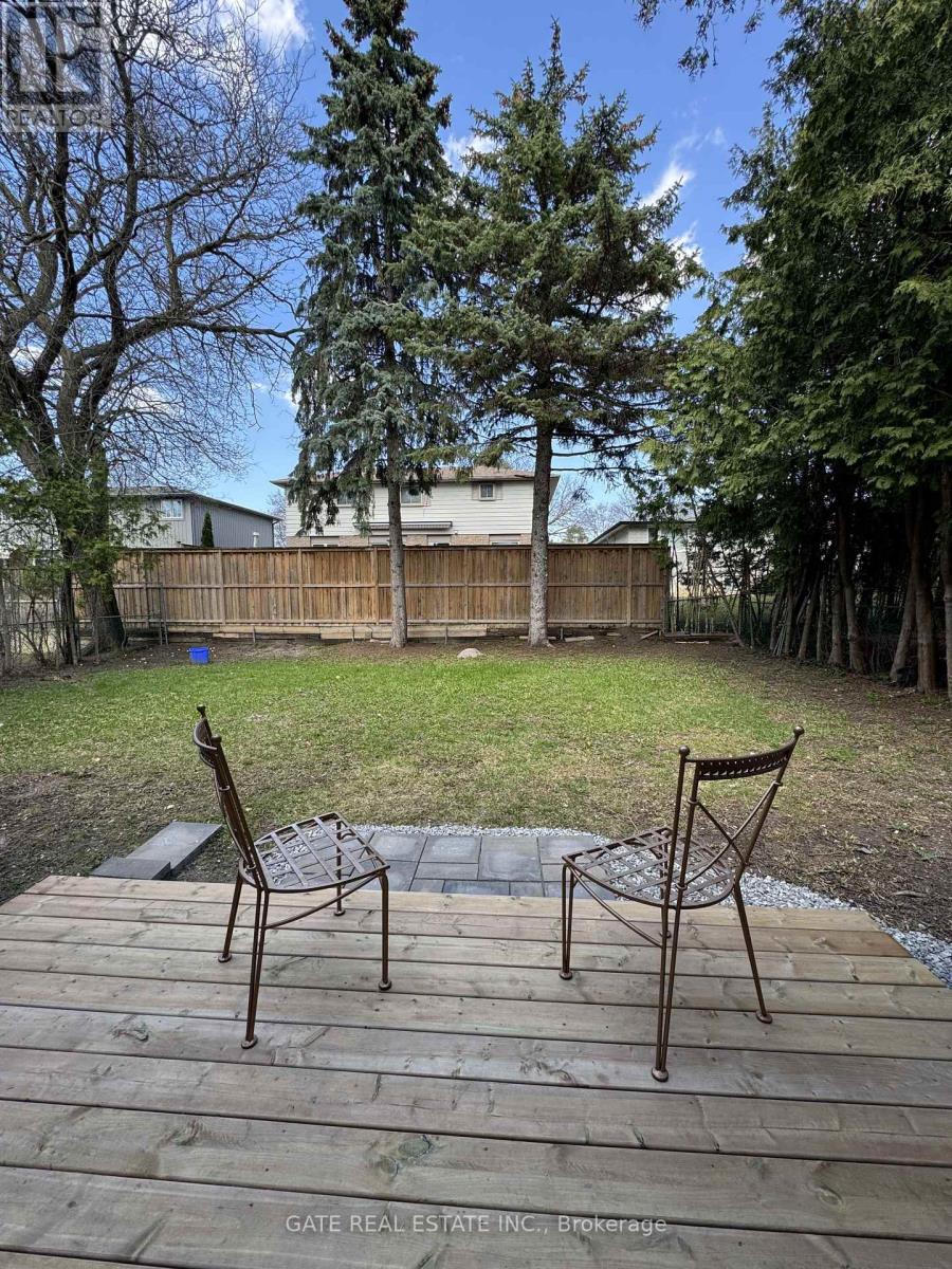 10 Thorny Brae Drive, Markham, Ontario  L3T 3G4 - Photo 32 - N13023082