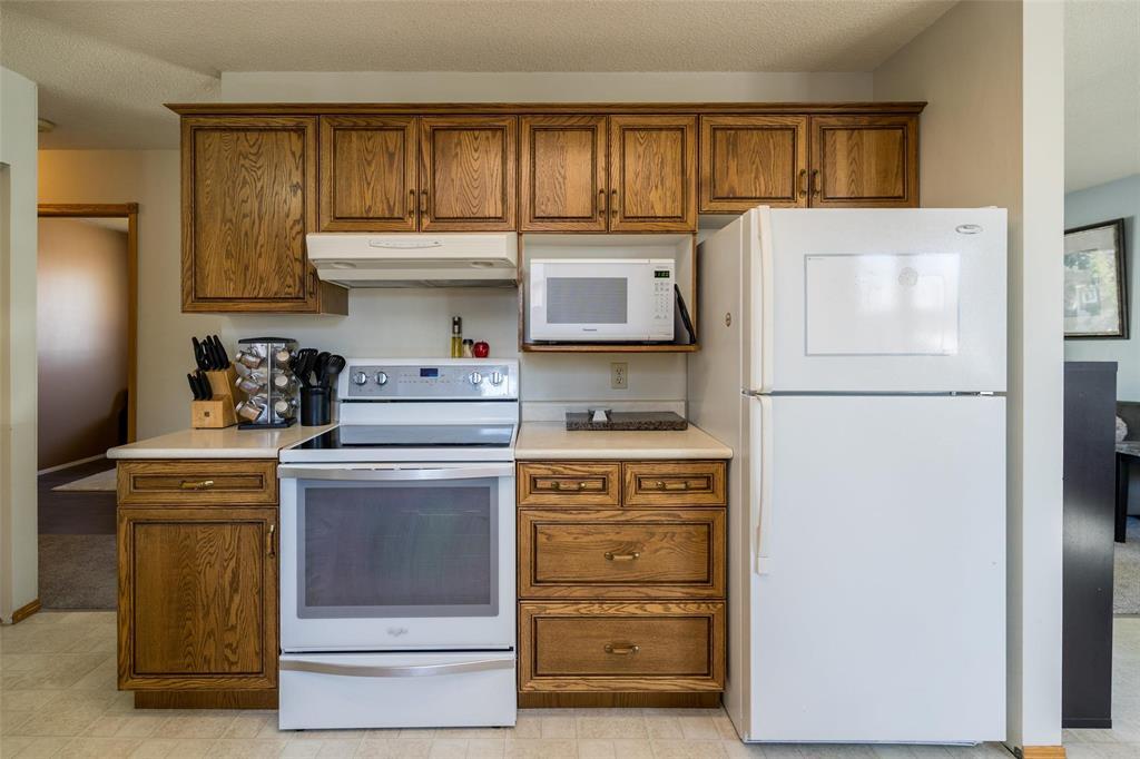 158 Hatcher Road, Winnipeg, Manitoba  R2C 3W4 - Photo 13 - 202608000