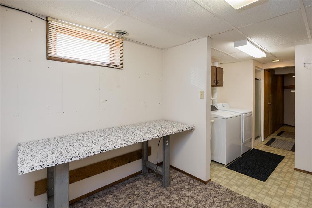 158 Hatcher Road, Winnipeg, Manitoba  R2C 3W4 - Photo 34 - 202608000