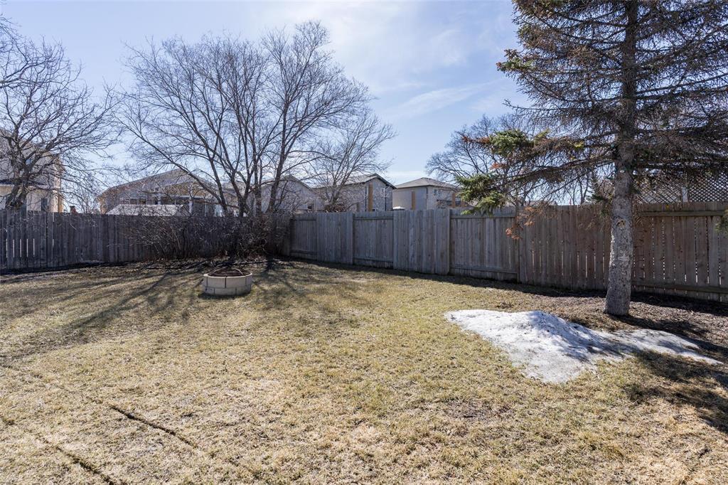 158 Hatcher Road, Winnipeg, Manitoba  R2C 3W4 - Photo 35 - 202608000