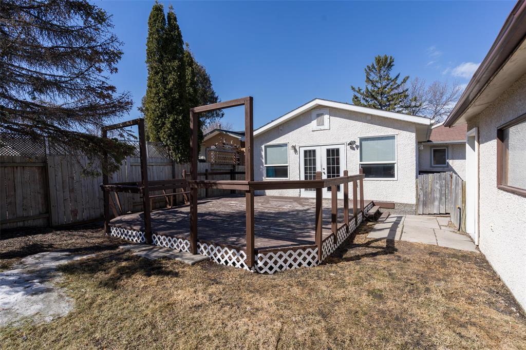 158 Hatcher Road, Winnipeg, Manitoba  R2C 3W4 - Photo 41 - 202608000