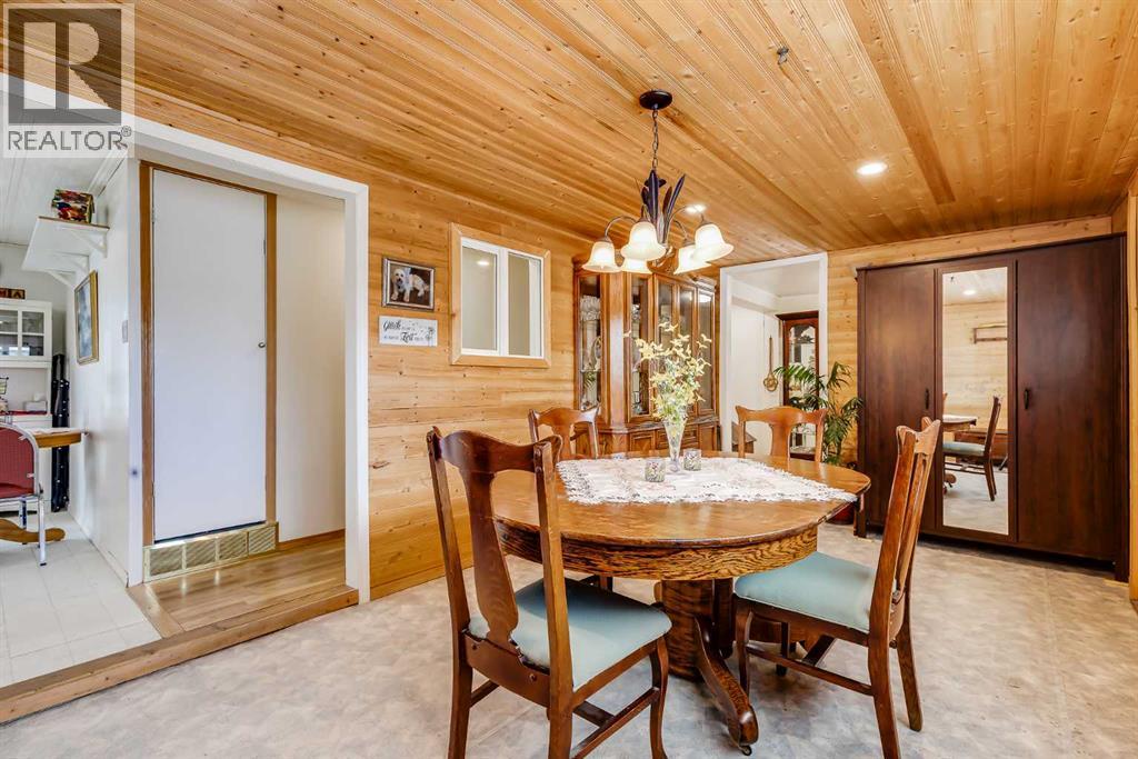 240 Big Hill Circle Se, Airdrie, Alberta  T4A 1P8 - Photo 13 - A2304272