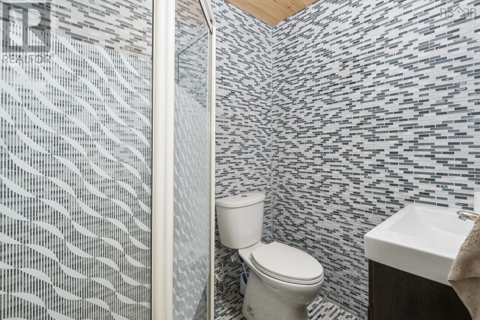 87 Edith's Point Road, South Brookfield, Nova Scotia  B0T 1K0 - Photo 19 - 202608267