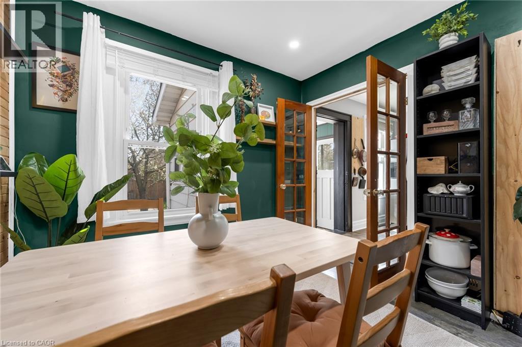 22 Cope Street, Hamilton, Ontario  L8H 5A9 - Photo 11 - 40823277