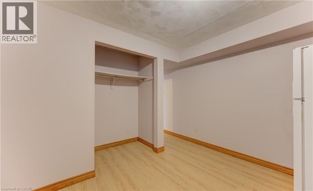 274 Heritage Drive, Kitchener, Ontario  N2B 3K8 - Photo 33 - 40823236