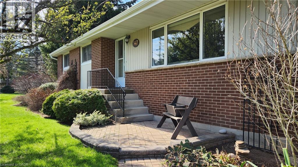 347 Clarendon Drive, Ancaster, Ontario  L9G 2Y9 - Photo 2 - 40808630