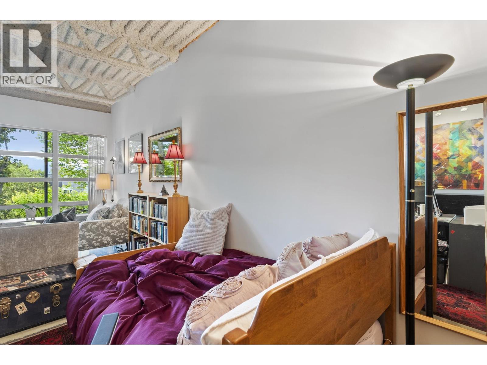 424 350 E 2ND AVENUE, Vancouver, British Columbia