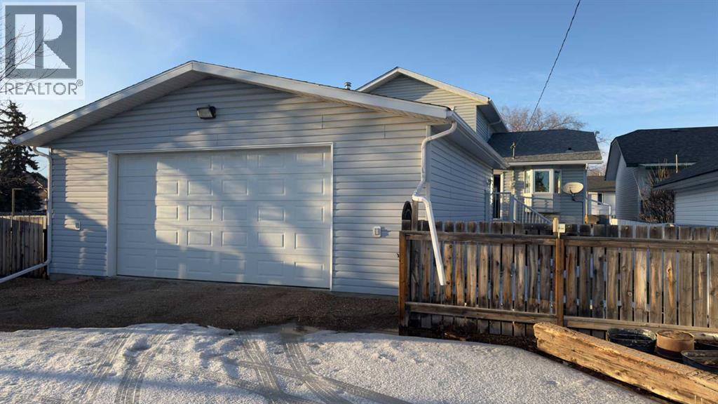 317 6 Avenue W, Hanna, Alberta  T0J 1P0 - Photo 43 - A2286772