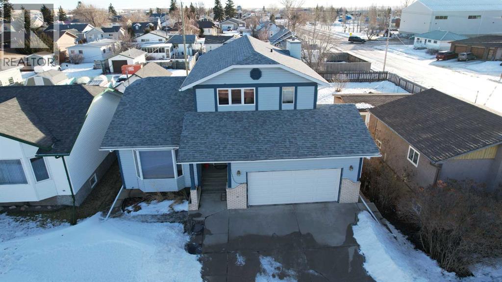317 6 Avenue W, Hanna, Alberta  T0J 1P0 - Photo 2 - A2286772