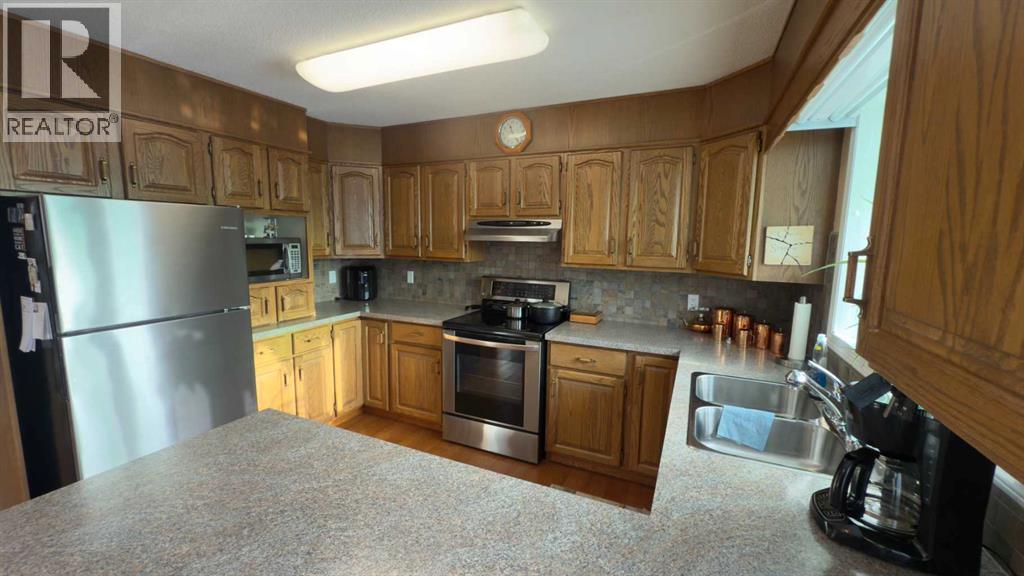 317 6 Avenue W, Hanna, Alberta  T0J 1P0 - Photo 11 - A2286772