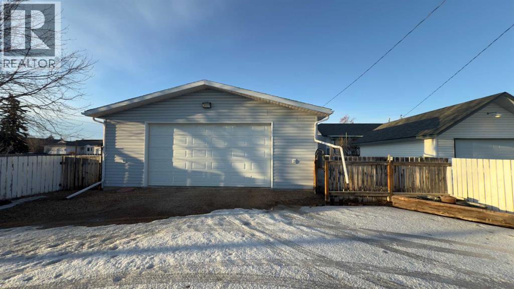 317 6 Avenue W, Hanna, Alberta  T0J 1P0 - Photo 42 - A2286772