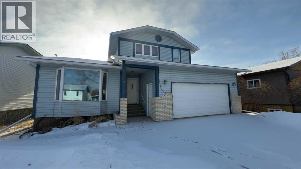 317 6 Avenue W, Hanna, Alberta  T0J 1P0 - Photo 1 - A2286772