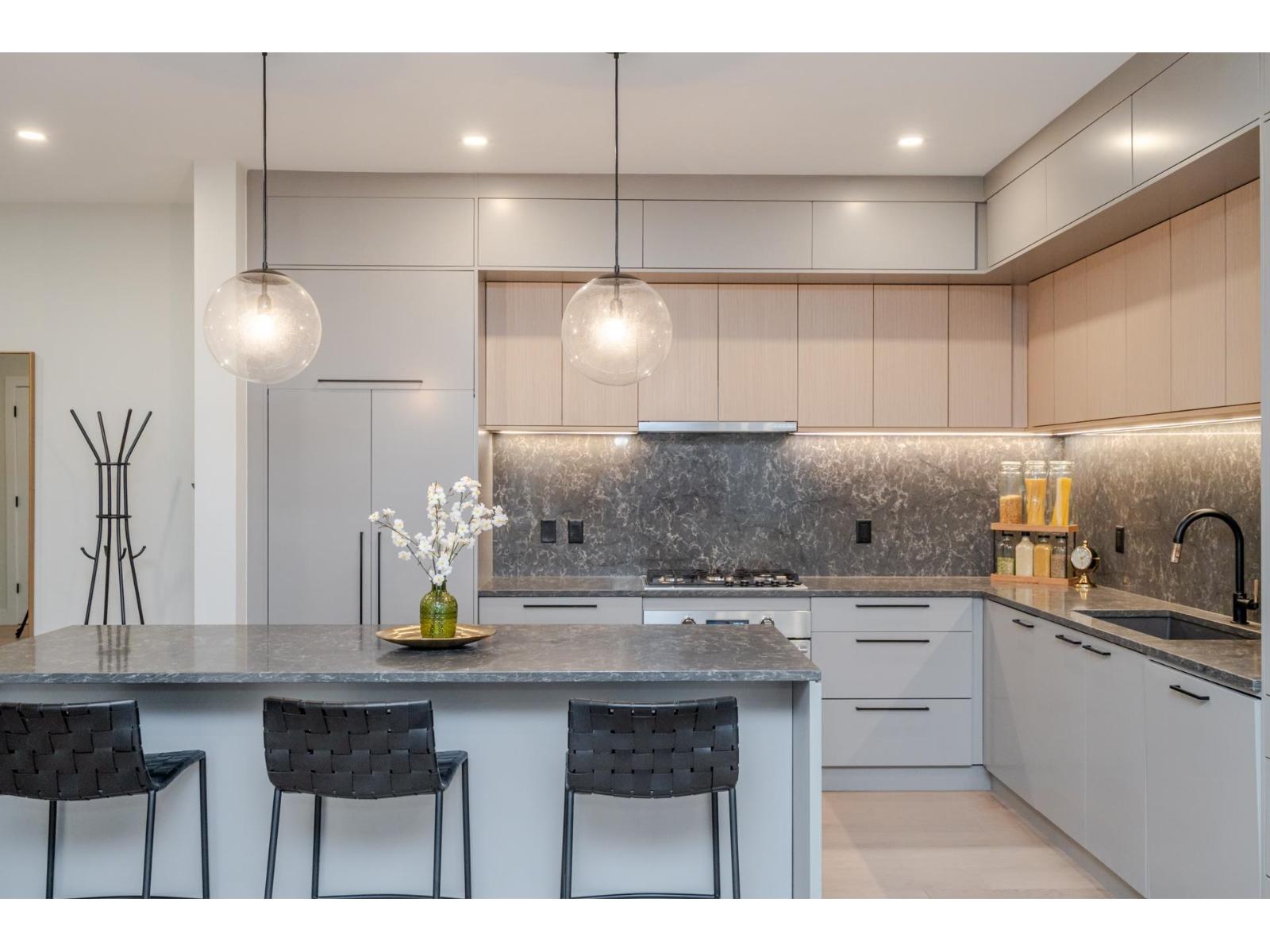 112 20416 PARK AVENUE, Langley, British Columbia