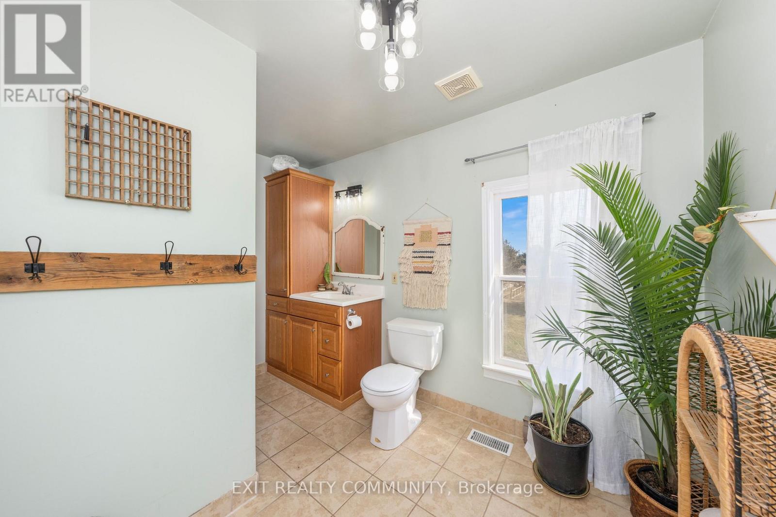 7053 Aughrim Line E, Dawn-Euphemia, Ontario  N0P 1C0 - Photo 14 - X13031778