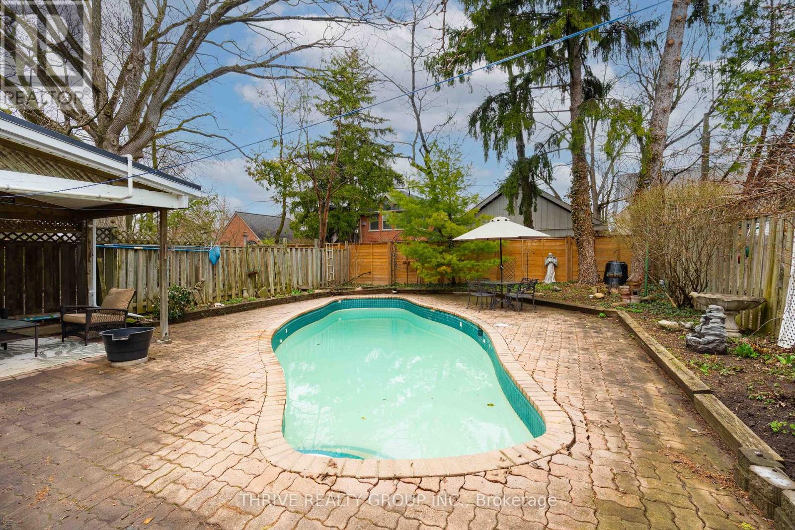 174 Iroquois Avenue, London South, Ontario  N6C 2K8 - Photo 10 - X13031940