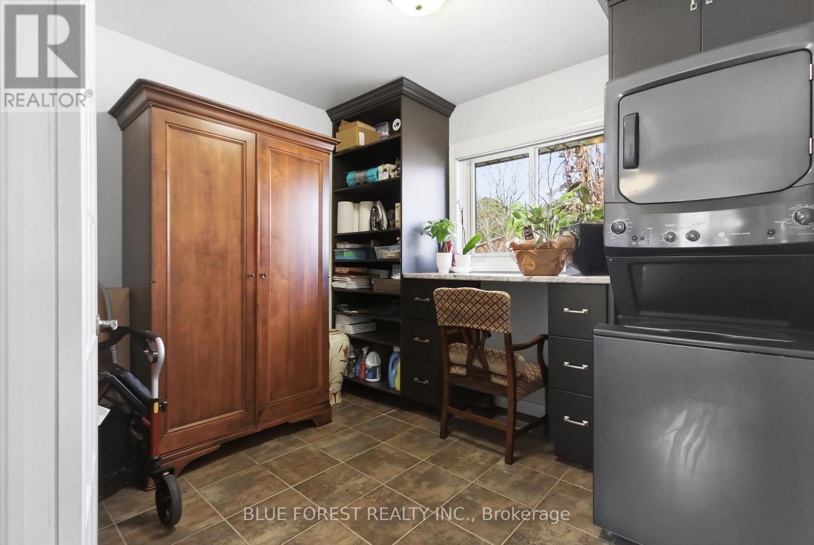 1975 Royal Crescent, London East, Ontario  N5V 1N6 - Photo 12 - X13032002