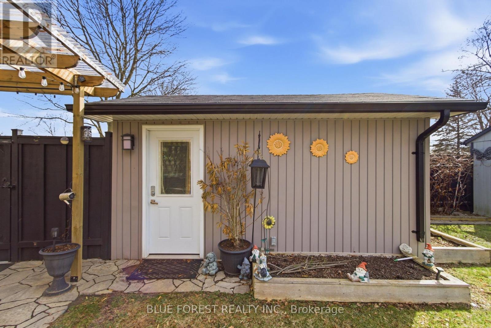 1975 Royal Crescent, London East, Ontario  N5V 1N6 - Photo 26 - X13032002