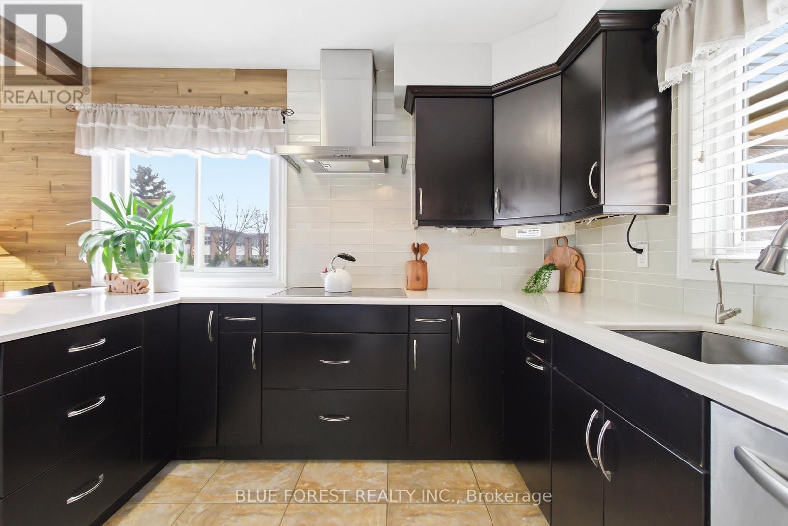 1975 Royal Crescent, London East, Ontario  N5V 1N6 - Photo 7 - X13032002