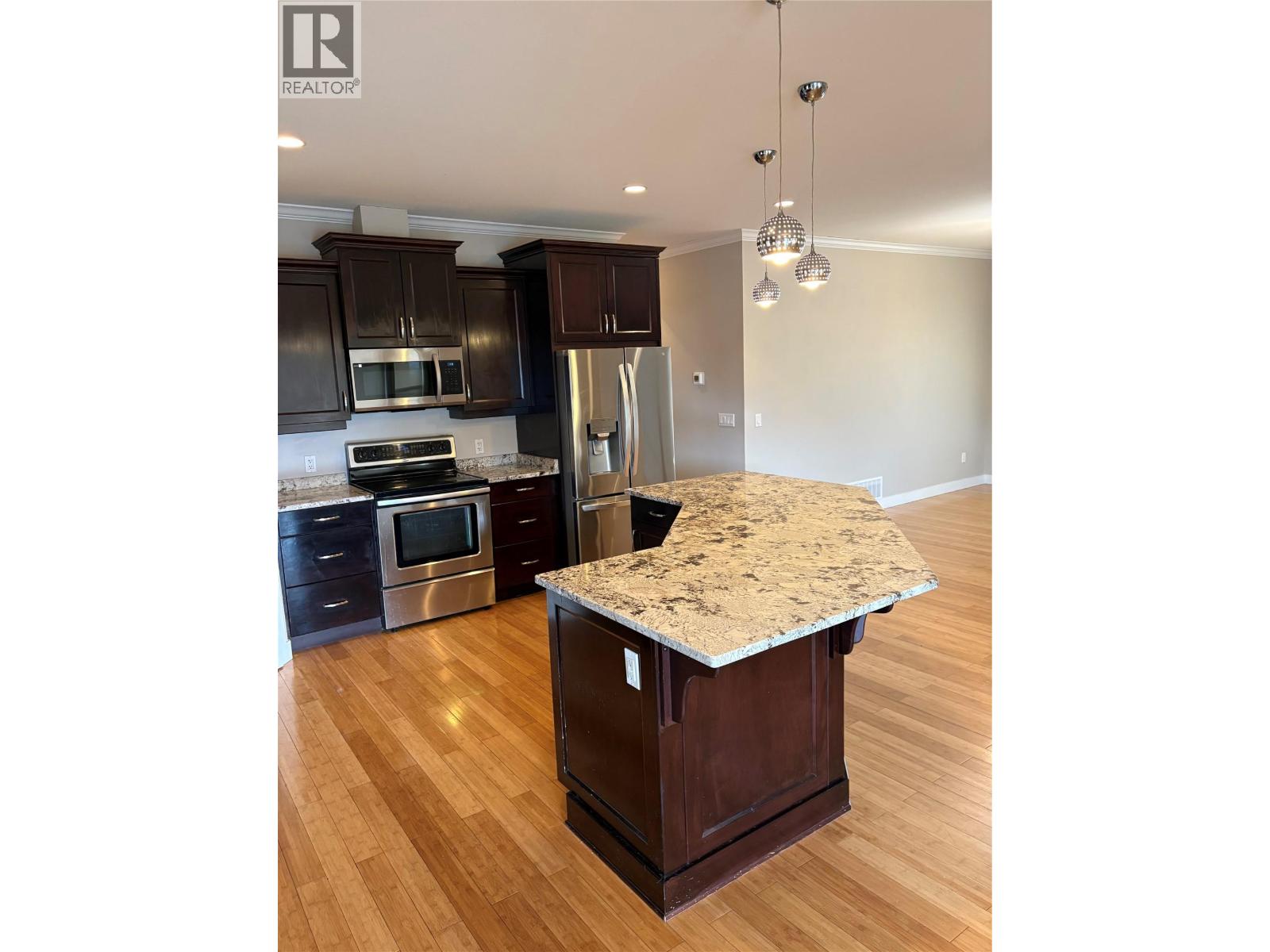 435 Taylor Road, Kelowna, British Columbia  V1X 4G3 - Photo 4 - 10384335