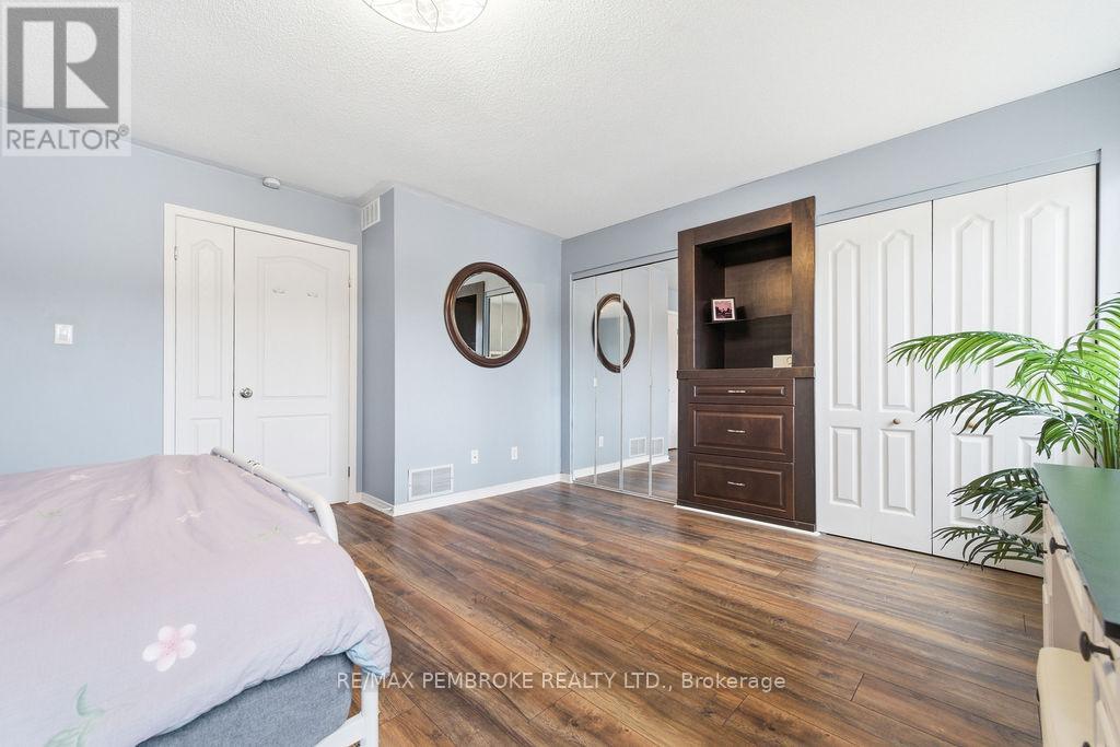 13 Vermont Meadows, Petawawa, Ontario  K8H 3N3 - Photo 28 - X13031866