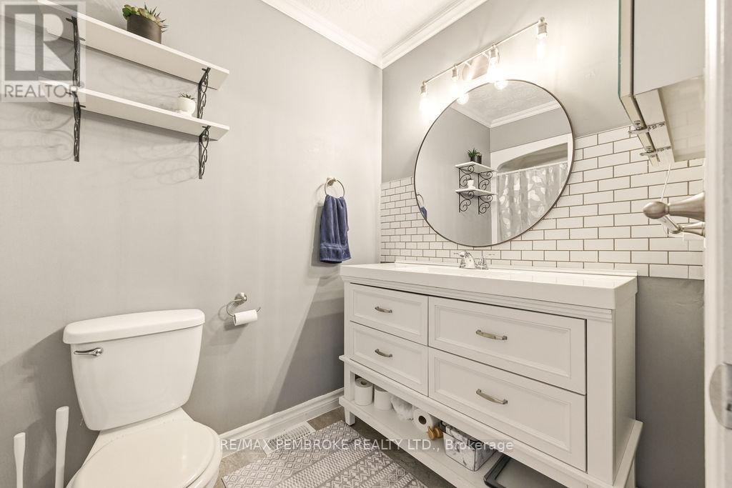 13 Vermont Meadows, Petawawa, Ontario  K8H 3N3 - Photo 30 - X13031866