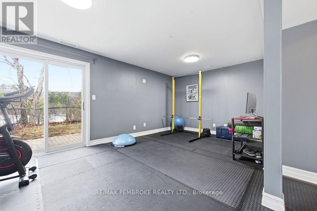 13 Vermont Meadows, Petawawa, Ontario  K8H 3N3 - Photo 33 - X13031866