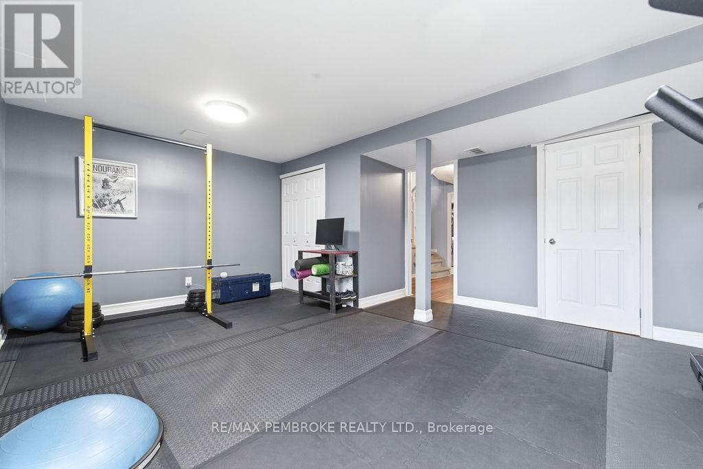 13 Vermont Meadows, Petawawa, Ontario  K8H 3N3 - Photo 35 - X13031866