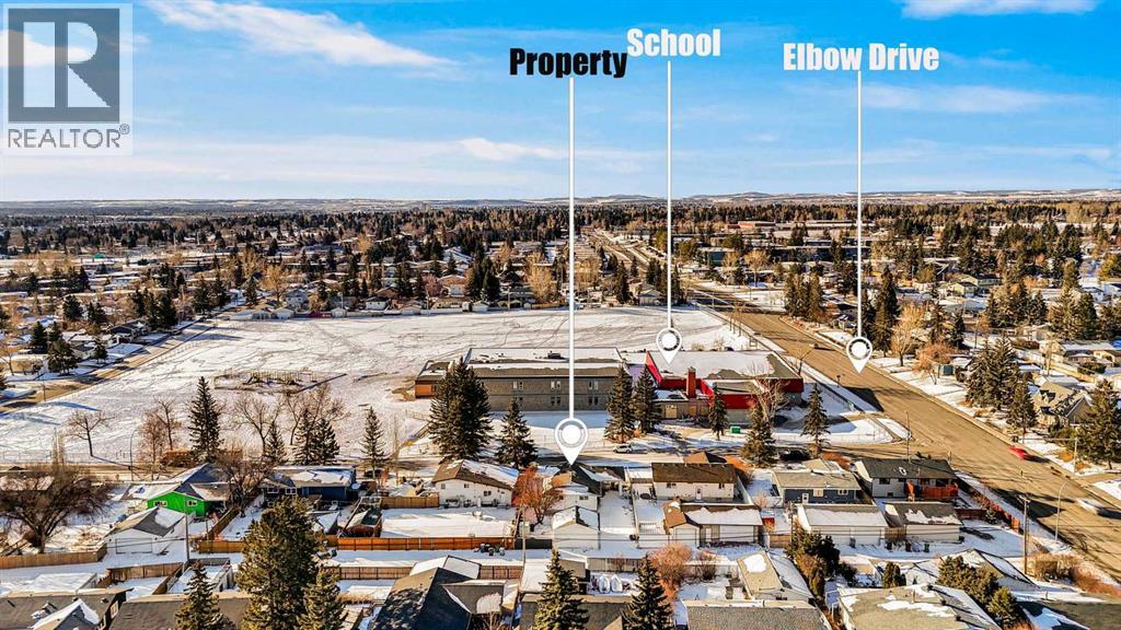 908 Stonehaven Road Sw, Calgary, Alberta  T2W 0P6 - Photo 5 - A2295086