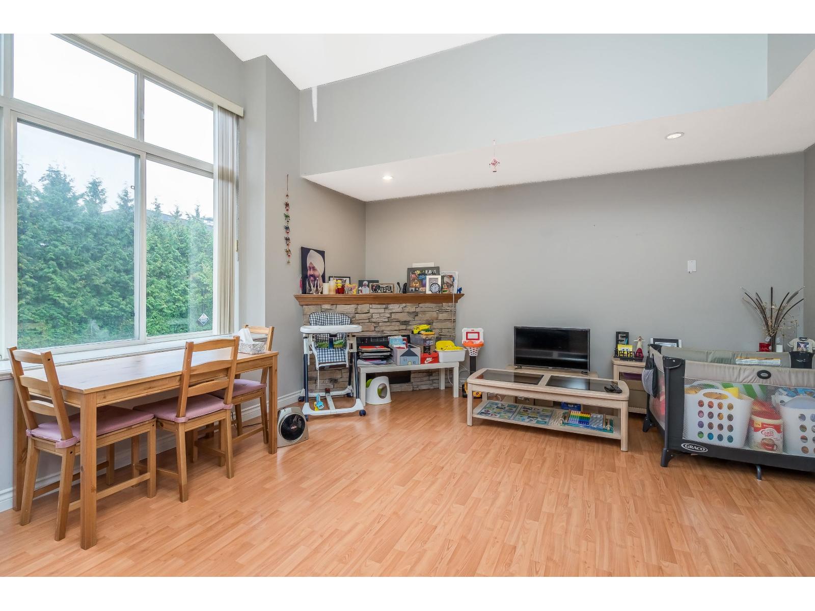 207 2828 152 Street, Surrey, British Columbia  V4P 1G6 - Photo 9 - R3114343