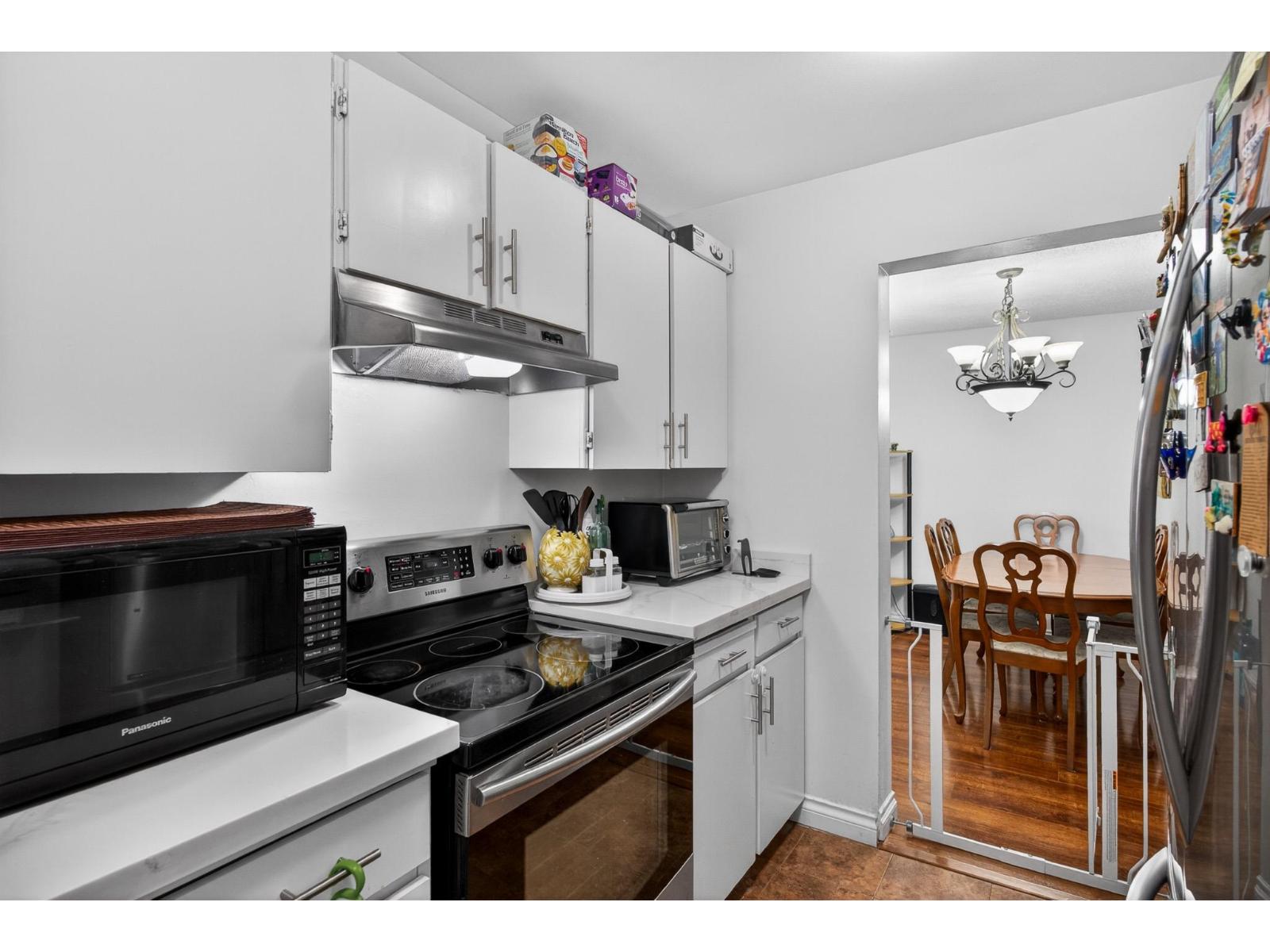 G08 10698 151a Street, Surrey, British Columbia  V3R 8T5 - Photo 11 - R3114545