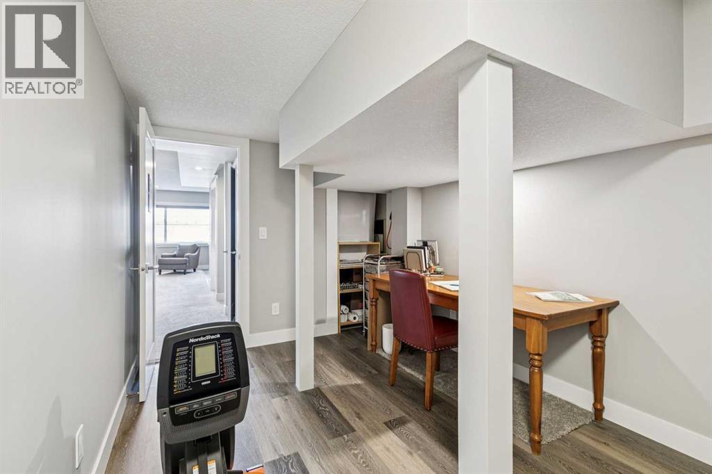 280 Yorkville Manor SW, Calgary, Alberta  T2X 4J6 - Photo 38 - A2302516