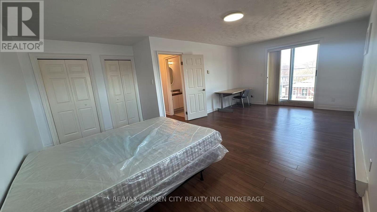 301 - 210 Pelham Road, St. Catharines, Ontario  L2S 1W9 - Photo 14 - X13031962